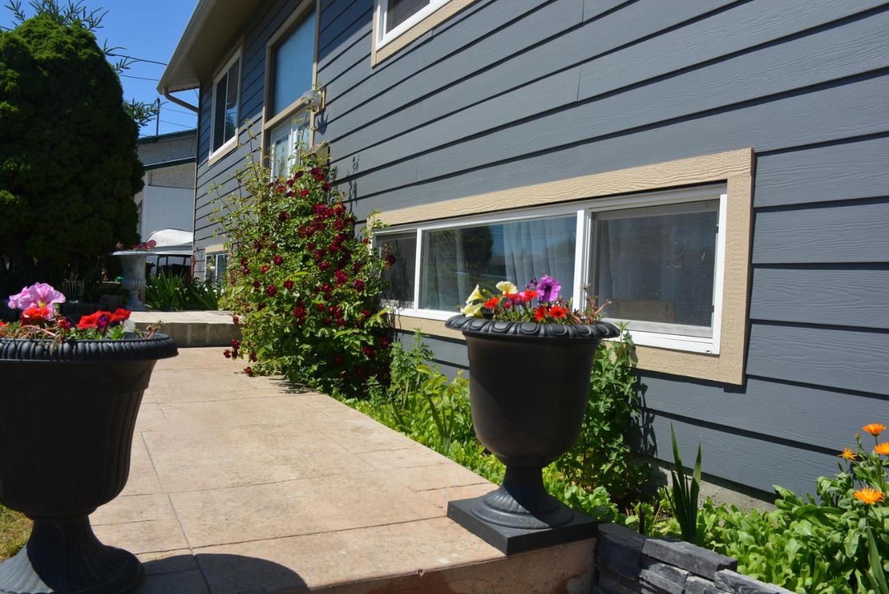 Aasra Home Kelowna Exterior foto